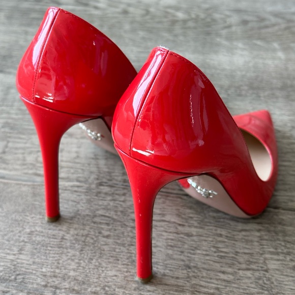 Red Prada Heels - Picture 5 of 10